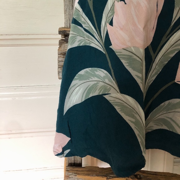 DYNAMITE Floral Halter Mini Dress - Picture 5 of 10